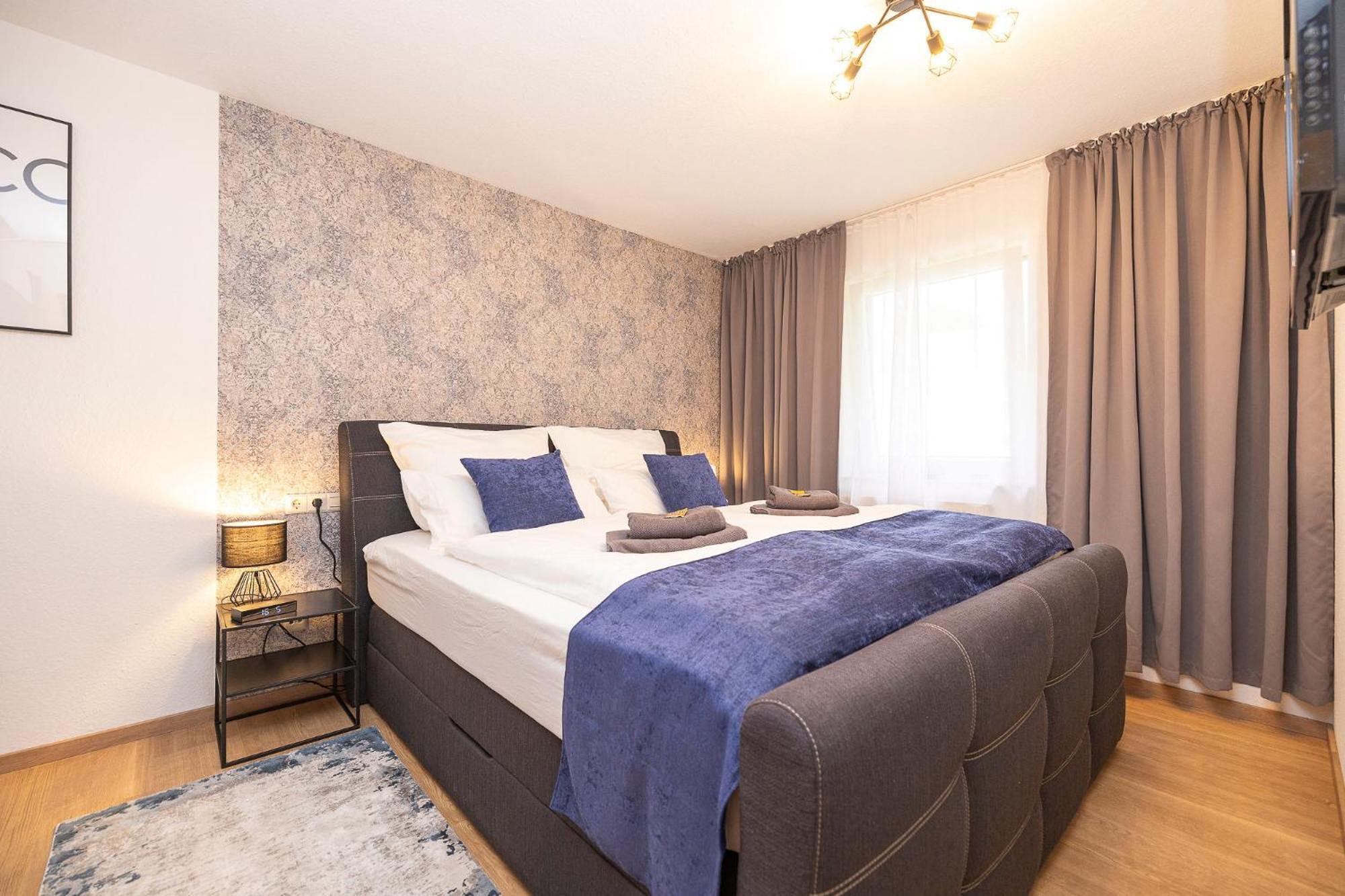 Luxx Home Bc, Zentral - Fuer 4 Personen - Balkon - Parken - Voll Ausgestattete Kueche Biberach an der Riss Ngoại thất bức ảnh