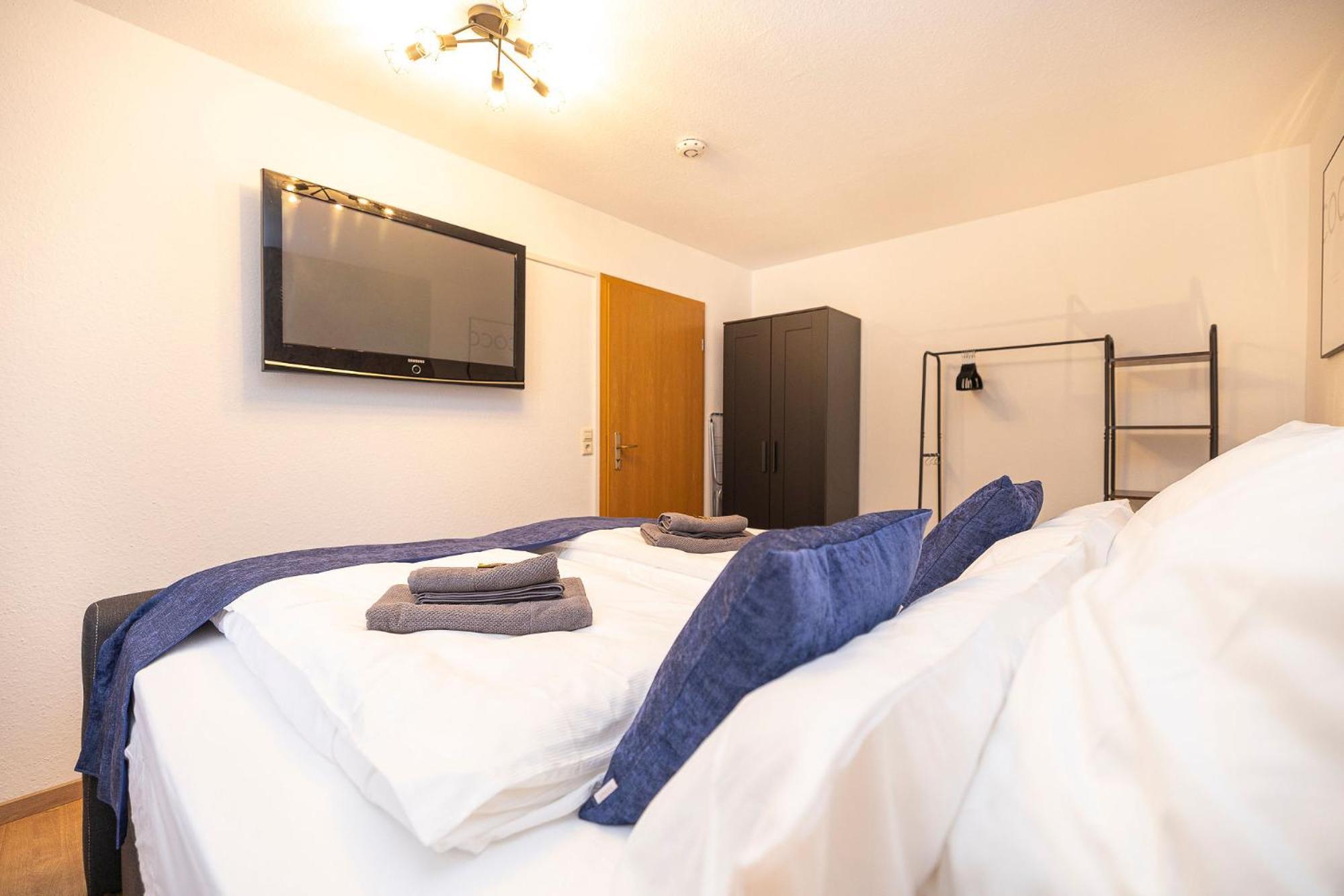 Luxx Home Bc, Zentral - Fuer 4 Personen - Balkon - Parken - Voll Ausgestattete Kueche Biberach an der Riss Ngoại thất bức ảnh